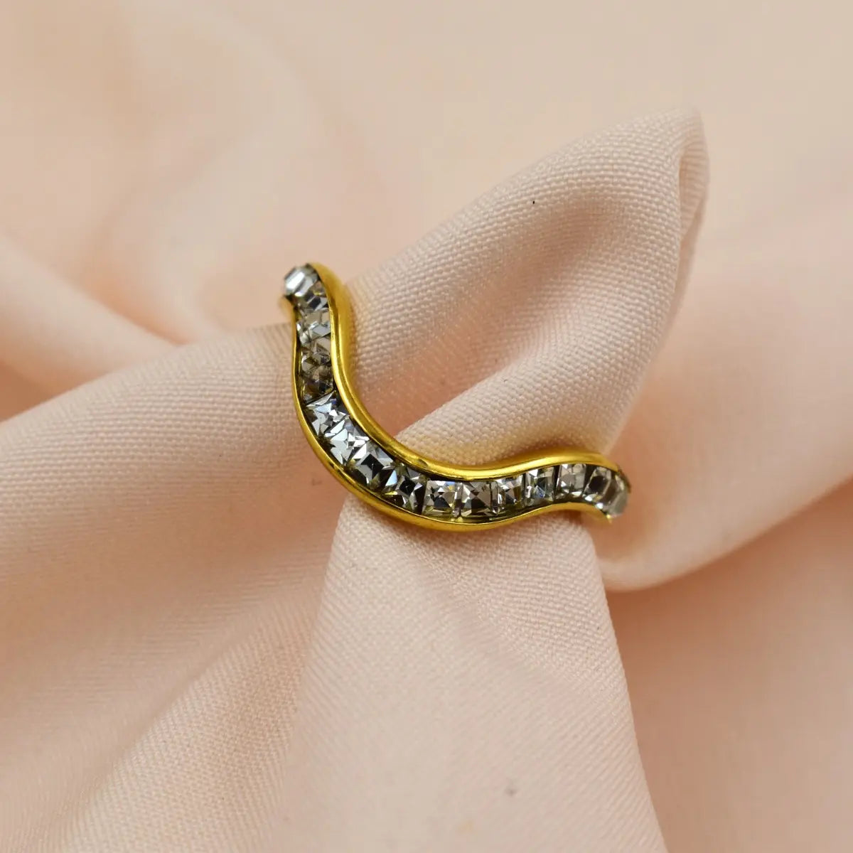 Curved Crystal Wave Ring
