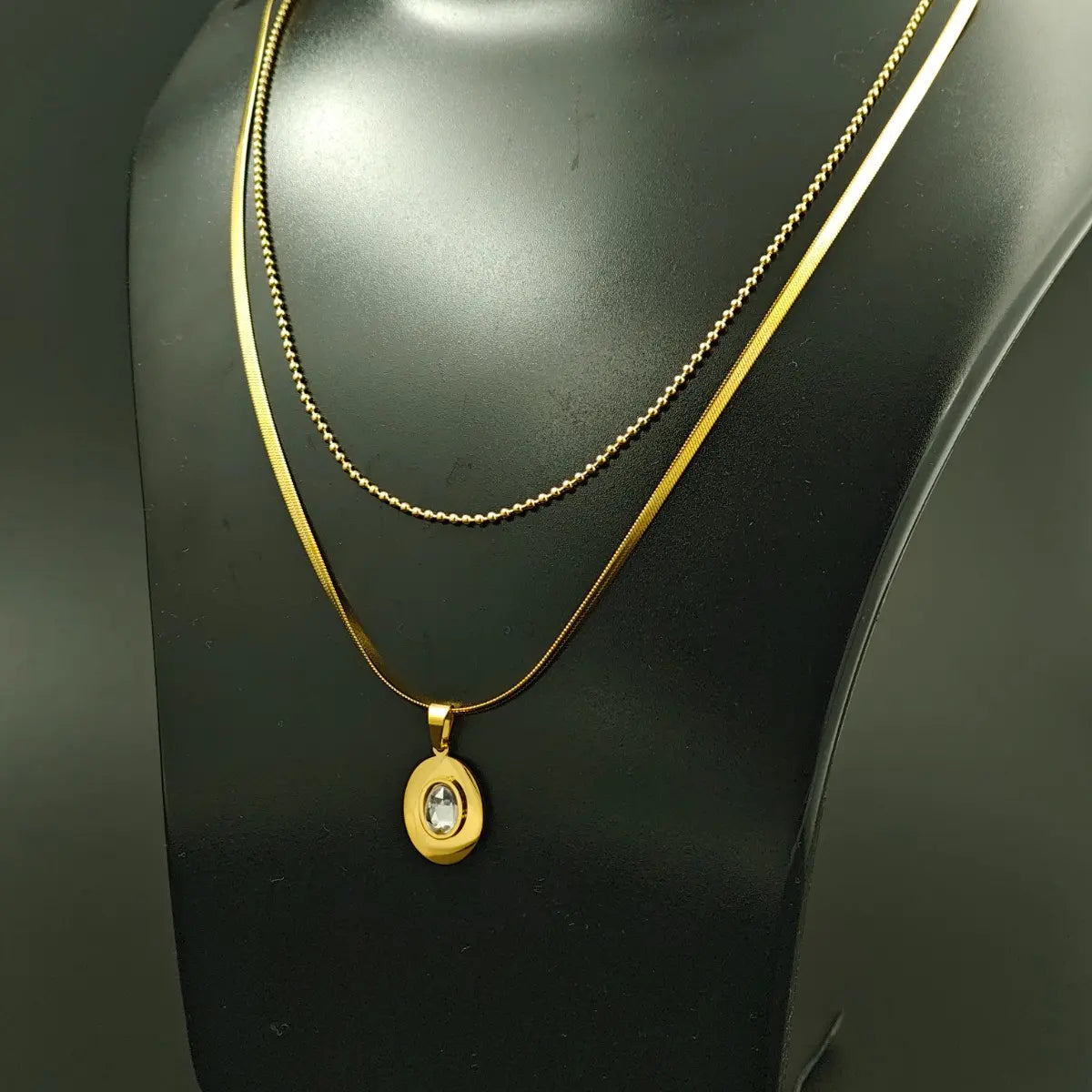 Blooming Oval Layered Necklace