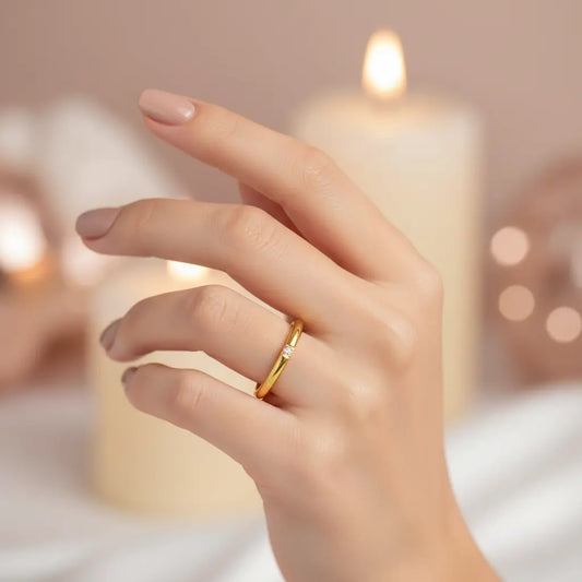 Minimal Crystal Dot Ring