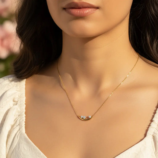 Celeste Curve Necklace