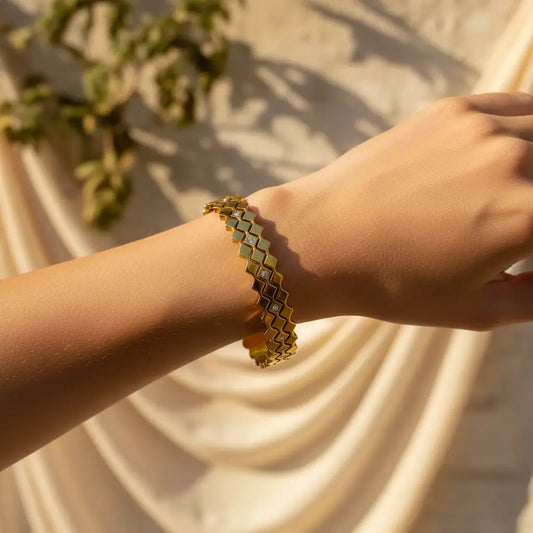 ZigZag Spark Bangle