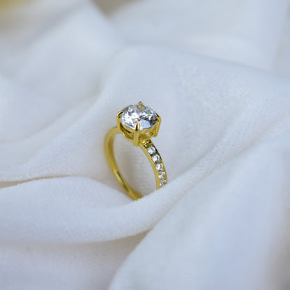 Luxe Solitaire Ring