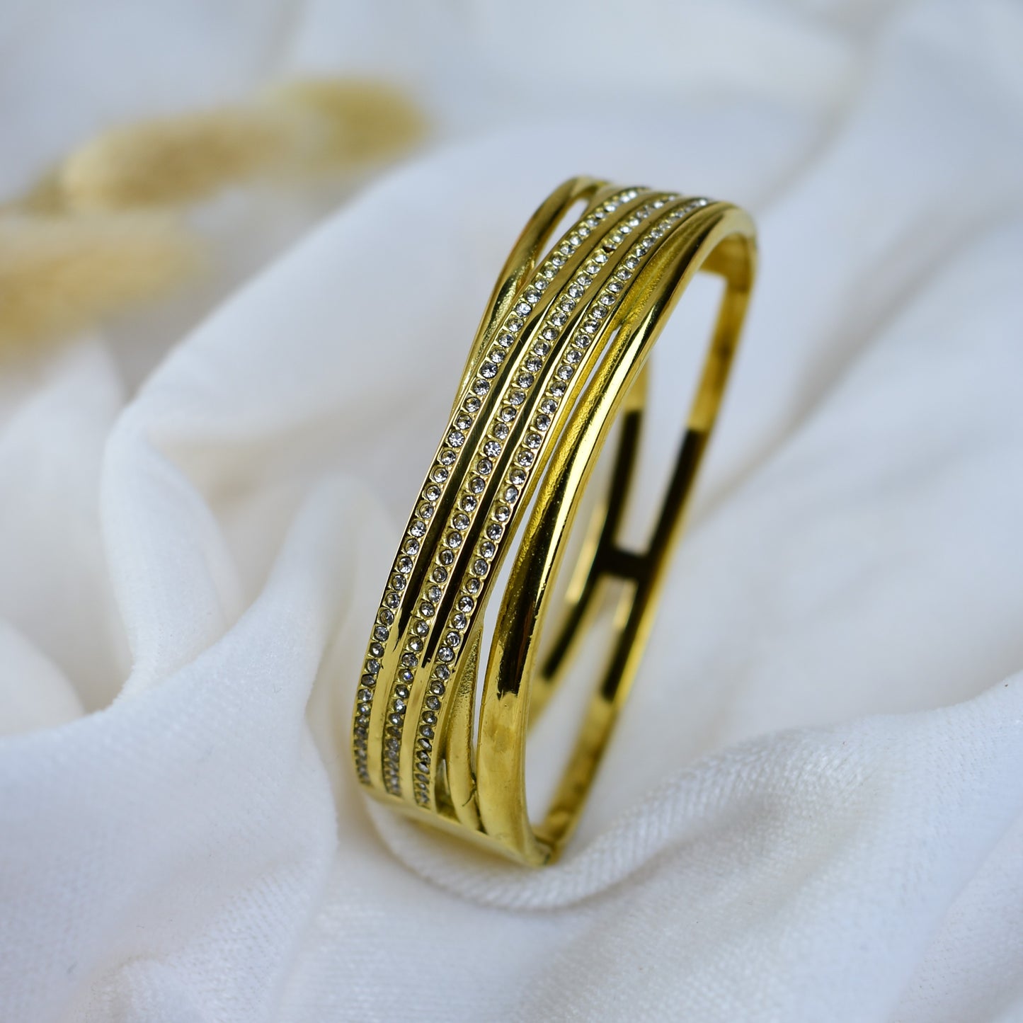 Lustre Line Bangle