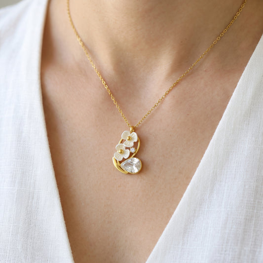 Blossom Dew Pendant Necklace