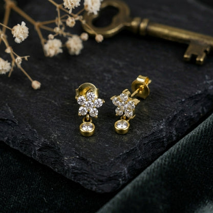 Daisy Spark Drop Studs