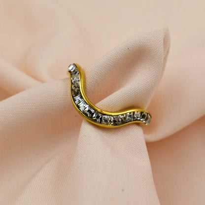 Curved Crystal Wave Ring