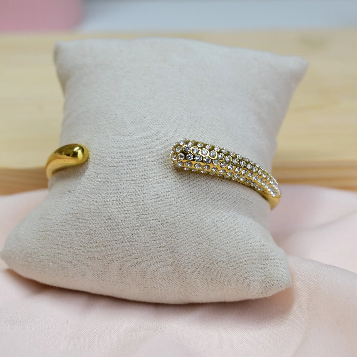 Luminara Pave Curve Cuff