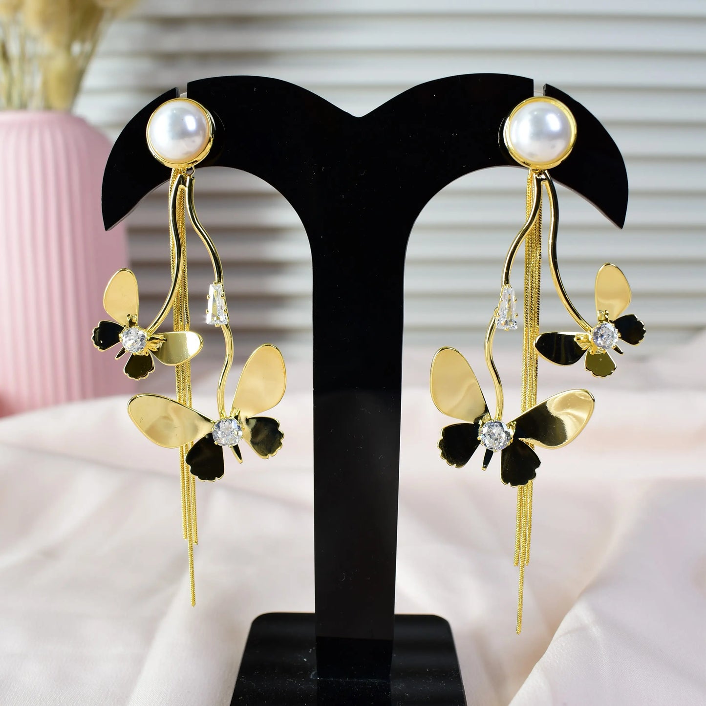 Golden Flutter Pearl Earrings