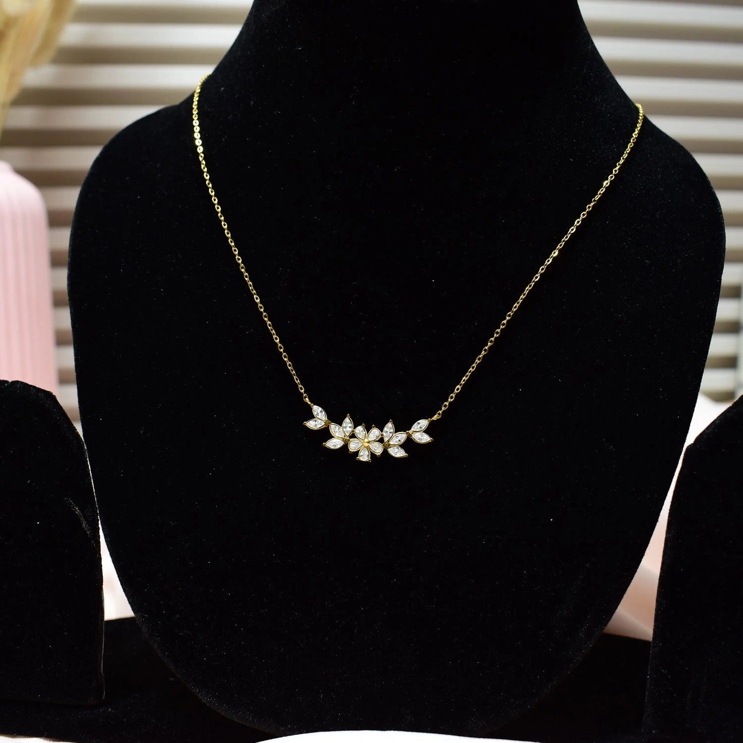Elara Bloom Necklace