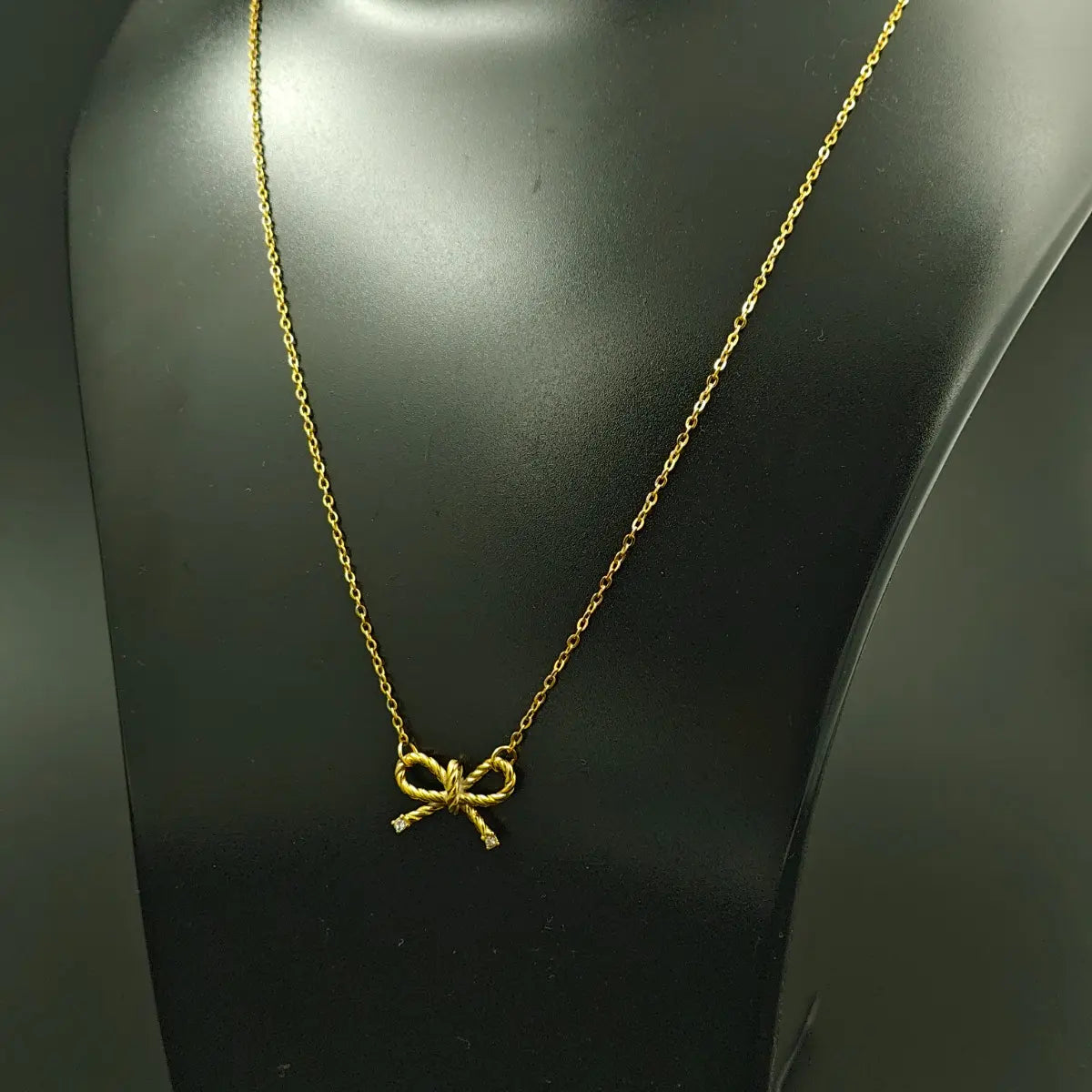 Petite Bowknot Pendant Necklace