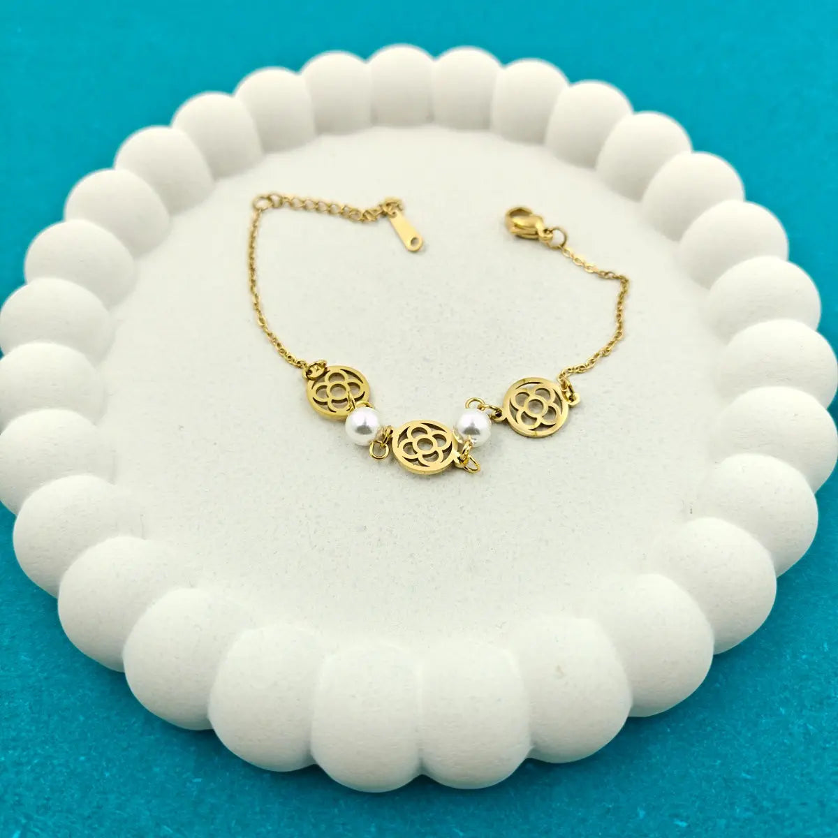 Gold Floral and Pearl Bracelet