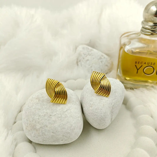 Vintage Ribbed Knot Earrings