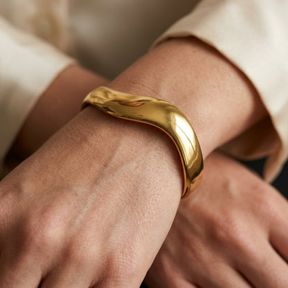Wavy Luxe Cuff
