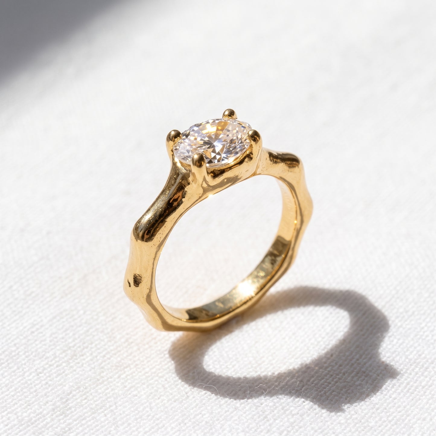 Aurora Solitaire Ring