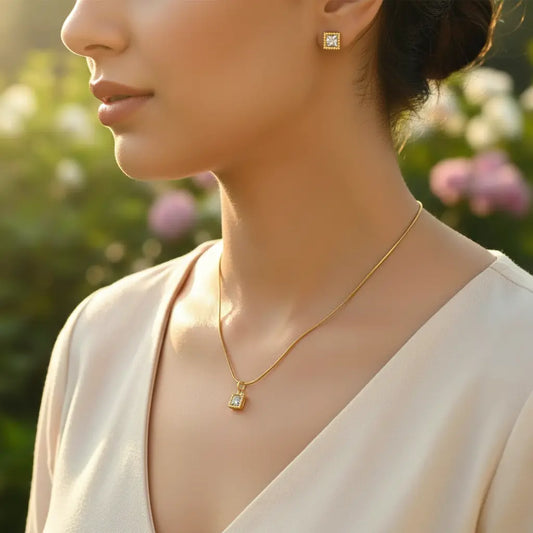 Glimmering Grace Pendant Set