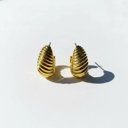 Ribbed Croissant Stud Earrings