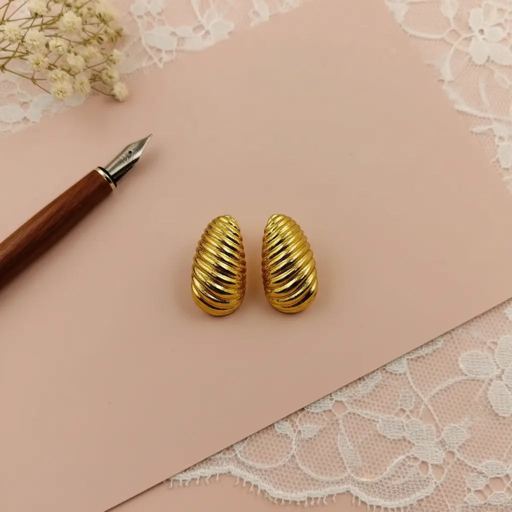 Ribbed Croissant Stud Earrings