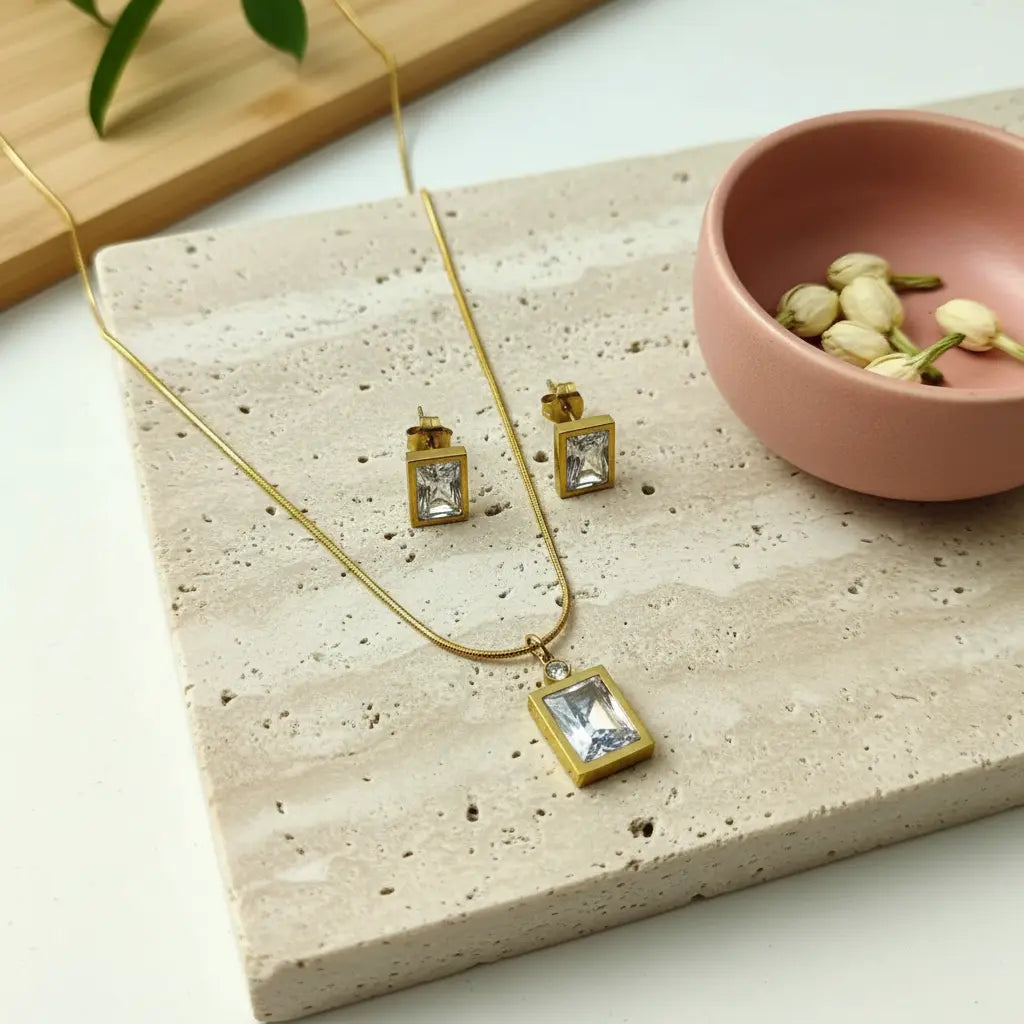 Faceted Cube Pendant Set