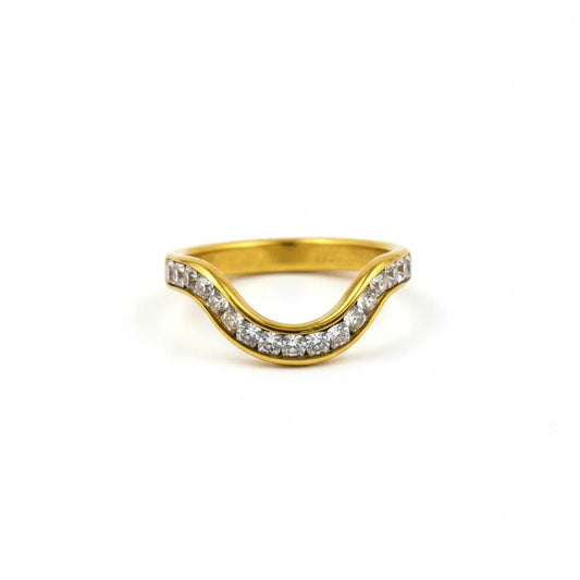 Curved Crystal Wave Ring