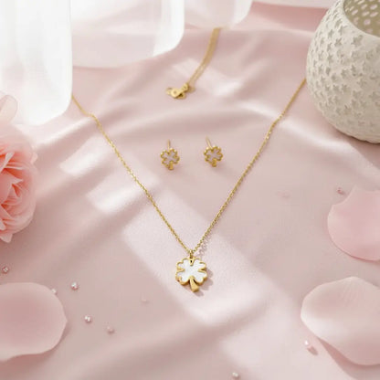 Lucky Clover Pendant Set