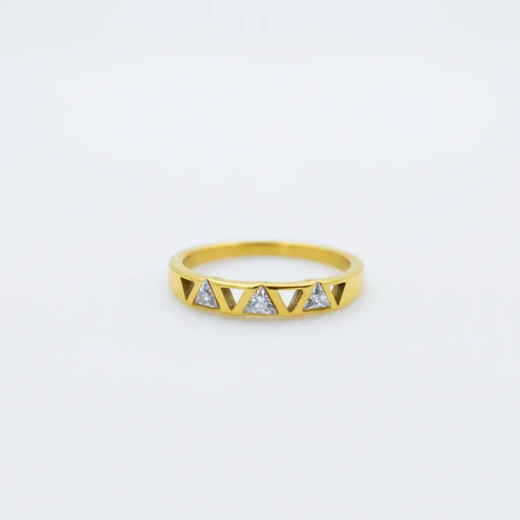 Geometric Triangle Inset Ring