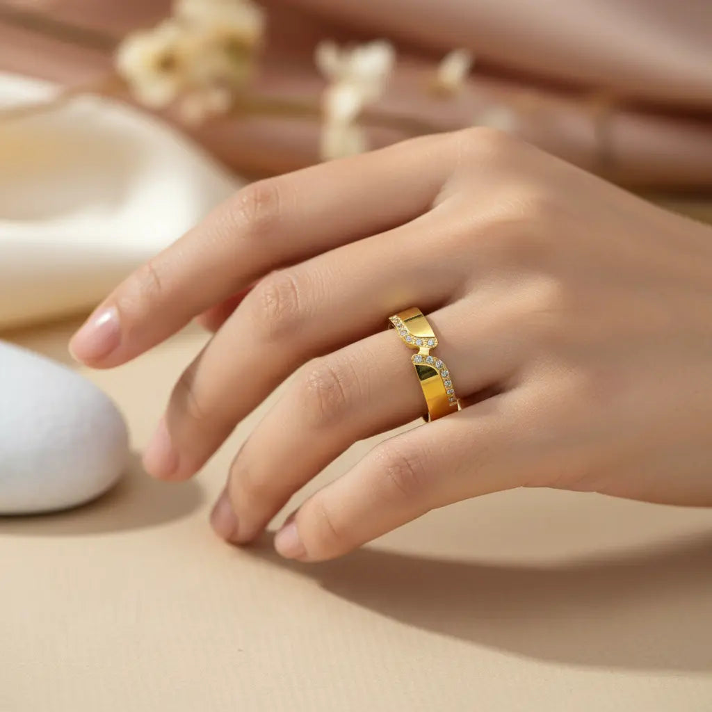 Golden Contour Crystal Ring