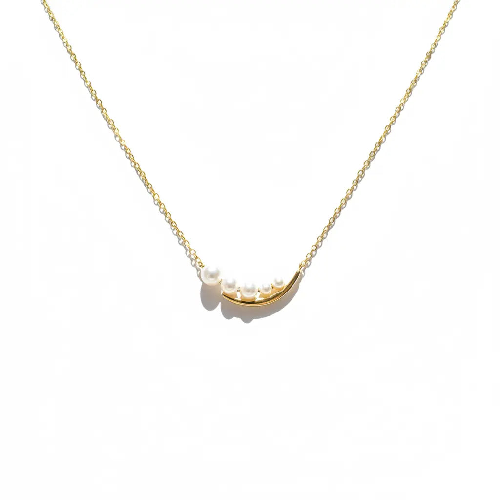 Pearl Arc Glow Necklace