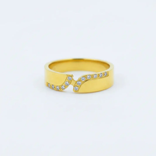 Golden Contour Crystal Ring