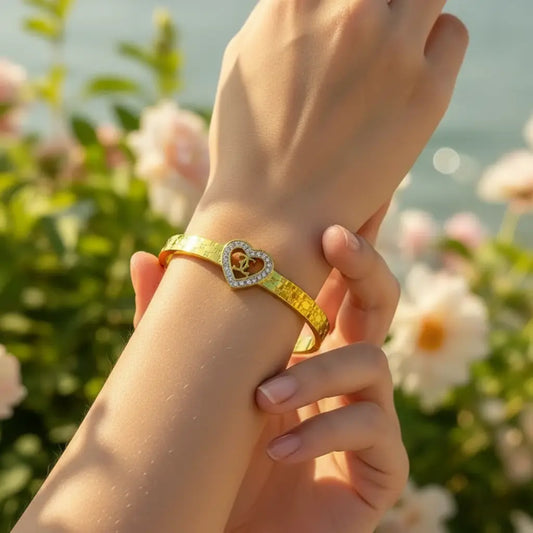 Love Pulse Bangle