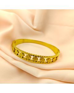 Daily Luck Clover Bangle