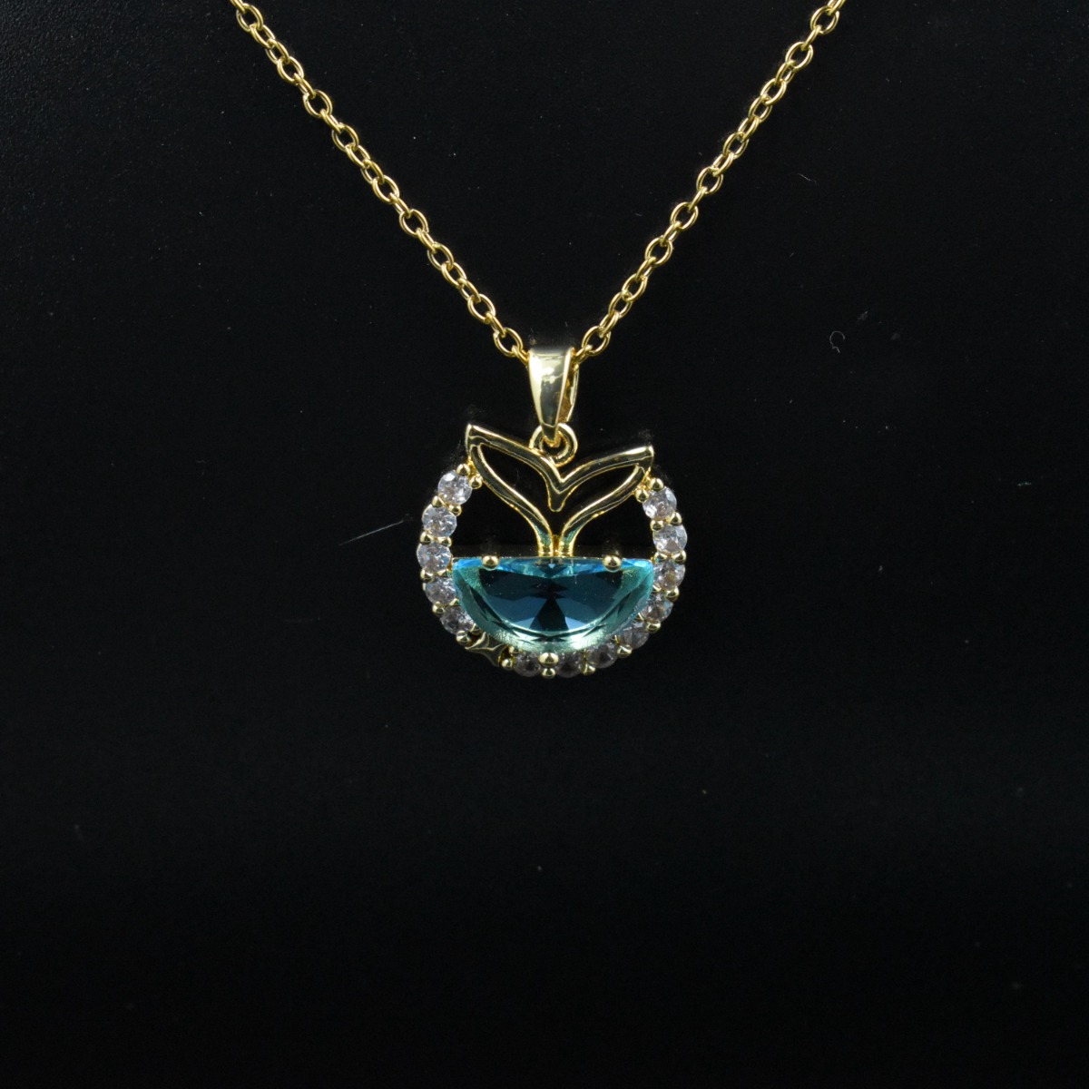 Mermaid's Tale Necklace - Hover