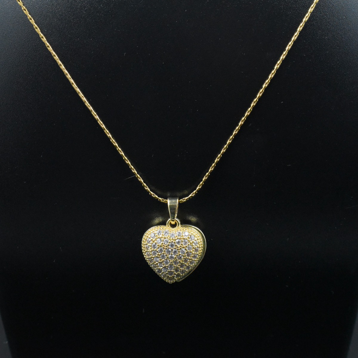 Pavé Pearl Heart Locket - Hover