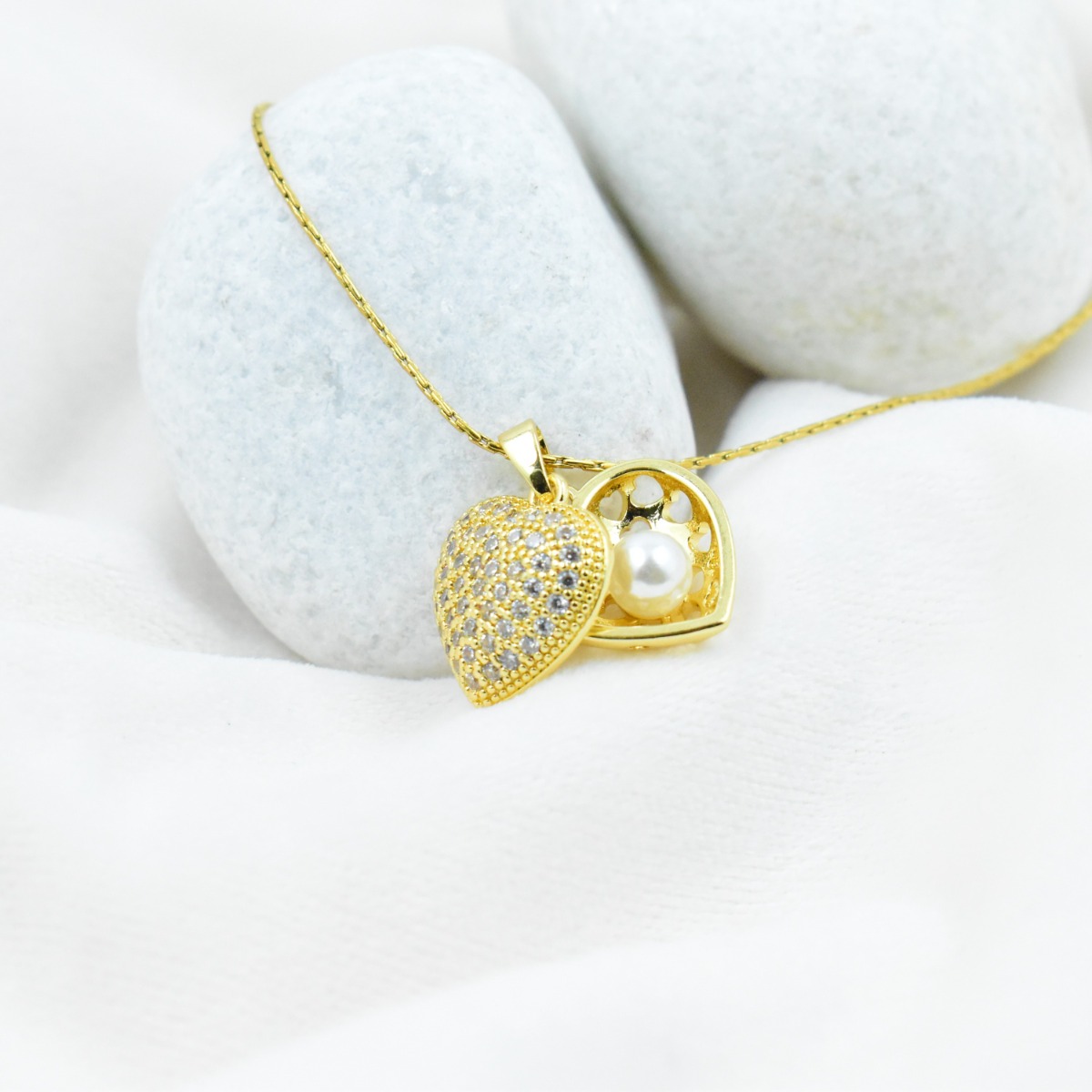 Pavé Pearl Heart Locket