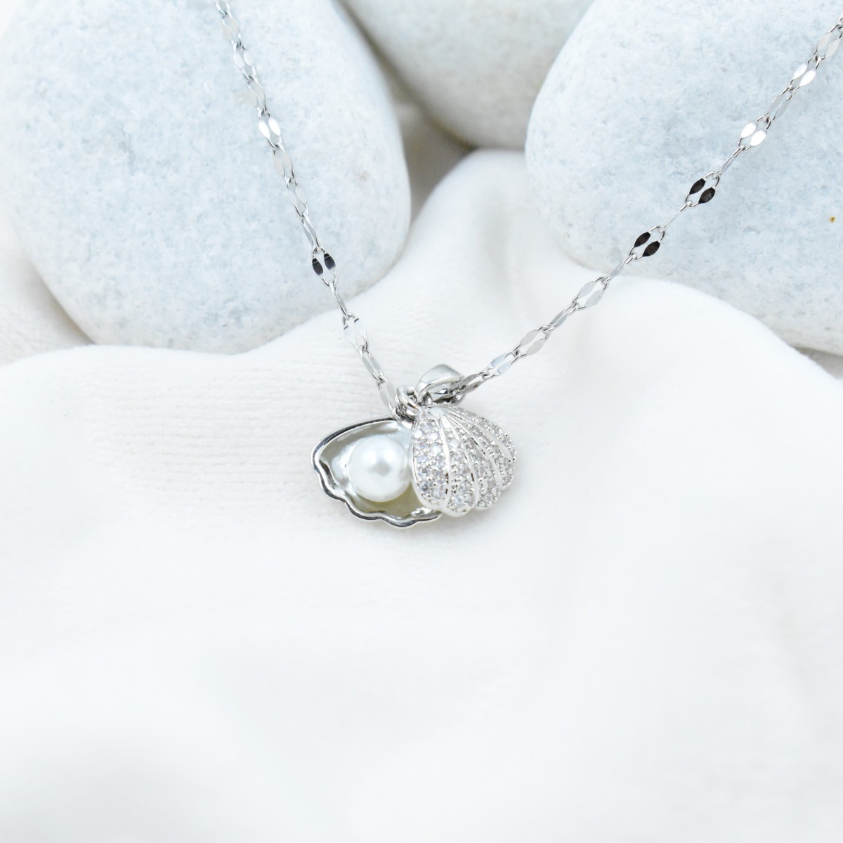 Pearl Shell Charm Necklace