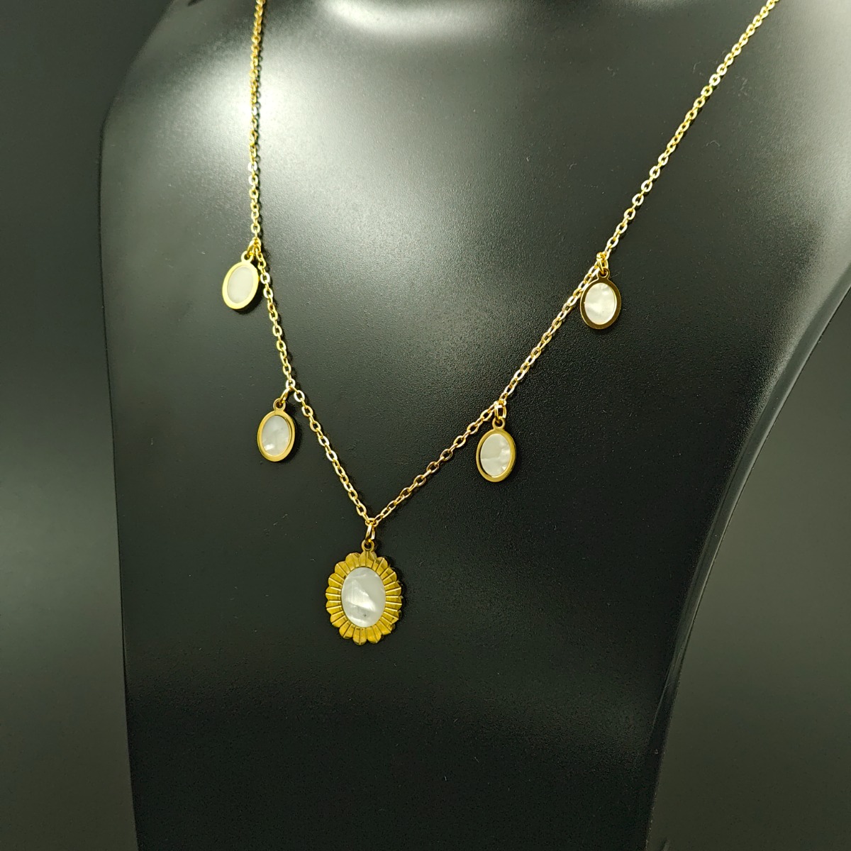 Dainty Dangle Necklace