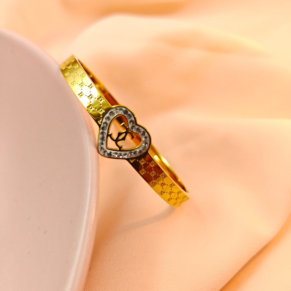 Love Pulse Bangle - Hover