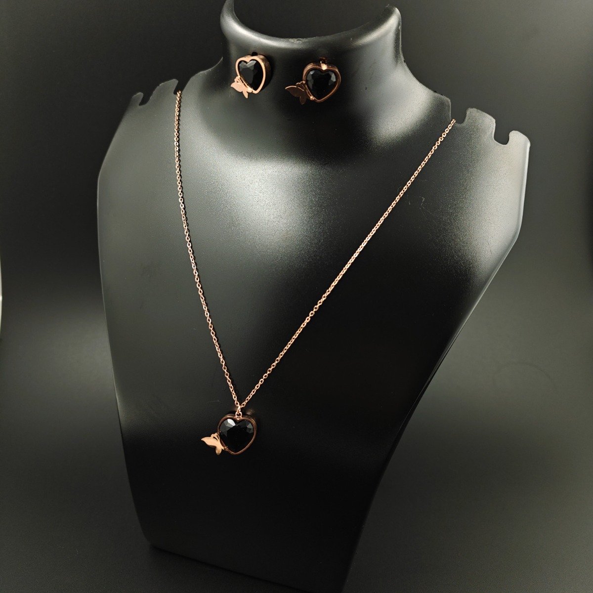 Dark Heart Pendant Set - Hover