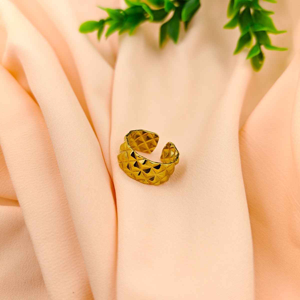 Pyramid Statement Ring