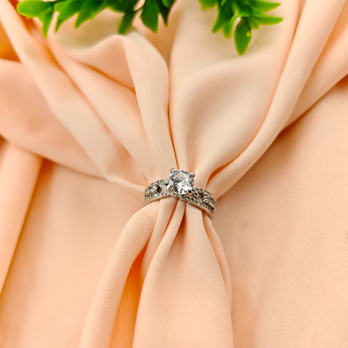 Geometric Solitaire Ring - Hover