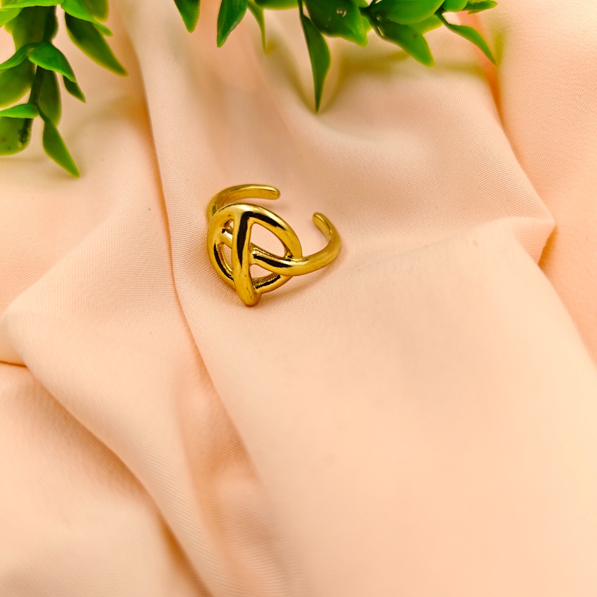 Infinity Knot Ring