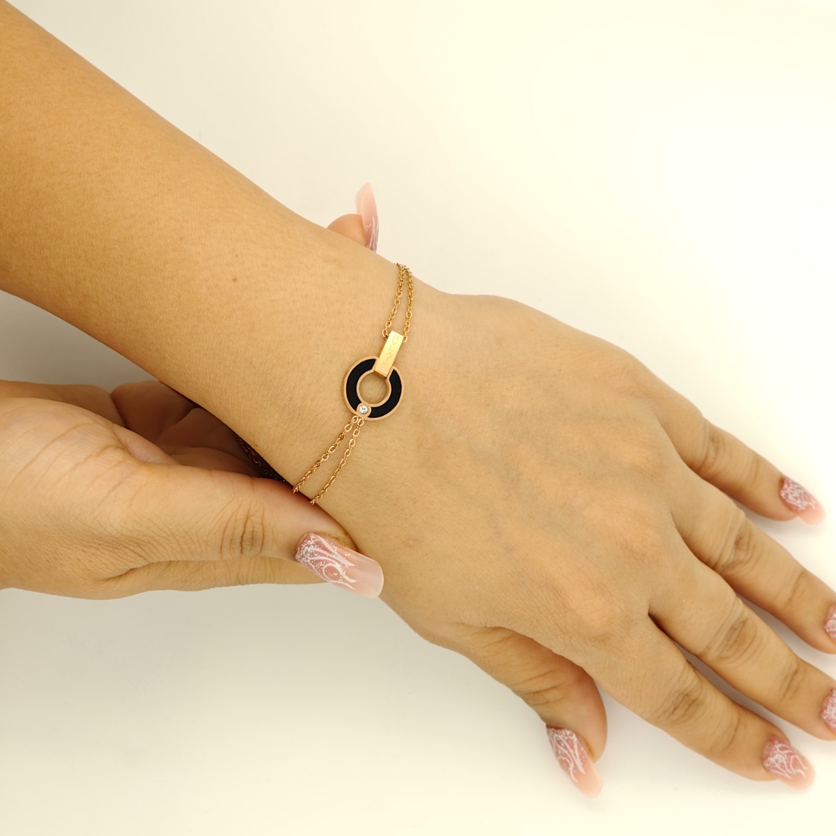 Aura Circle Bracelet - Hover