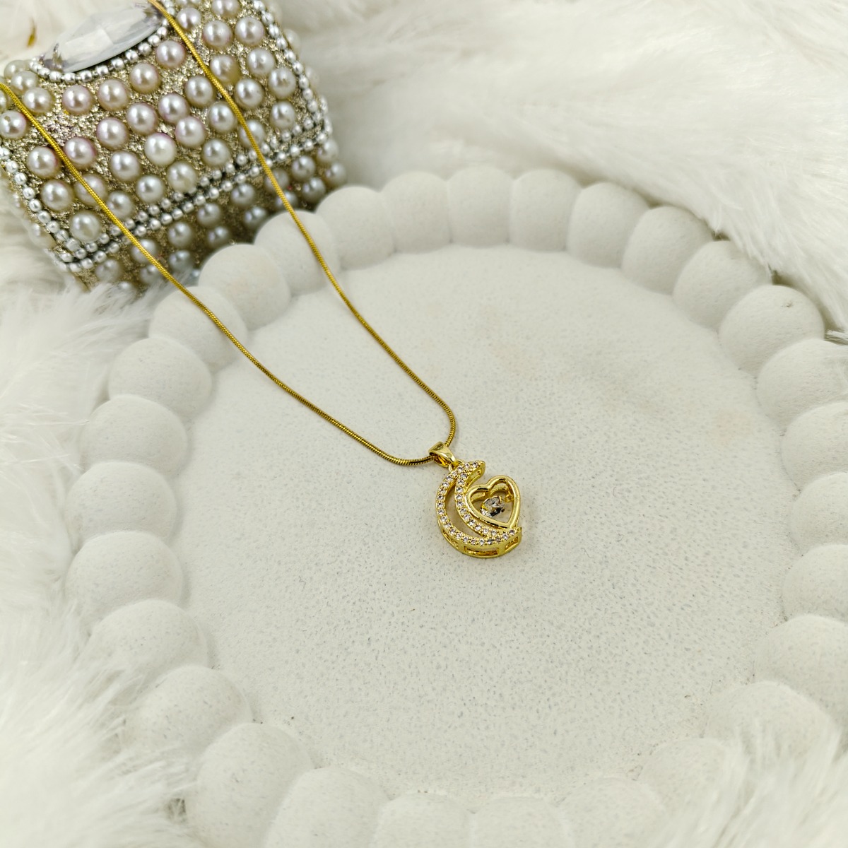 Dazzling Initial 'G' Necklace